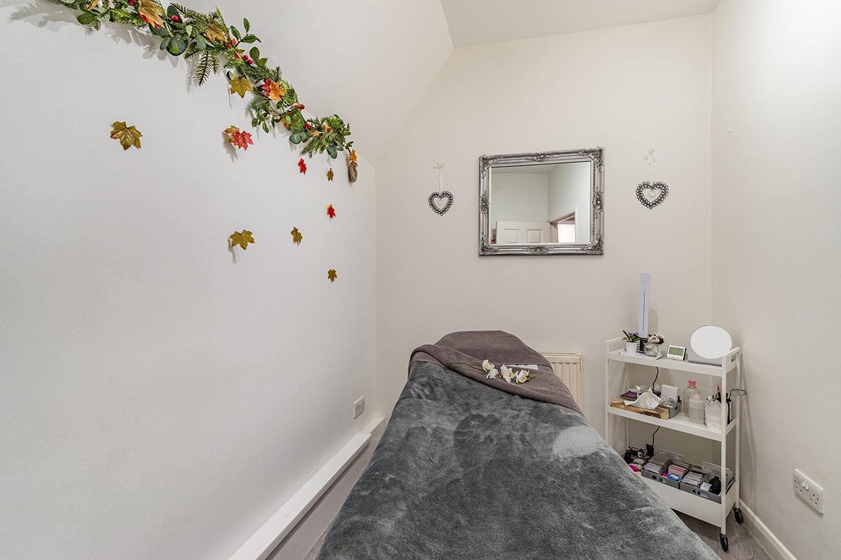 Essence Health & Beauty